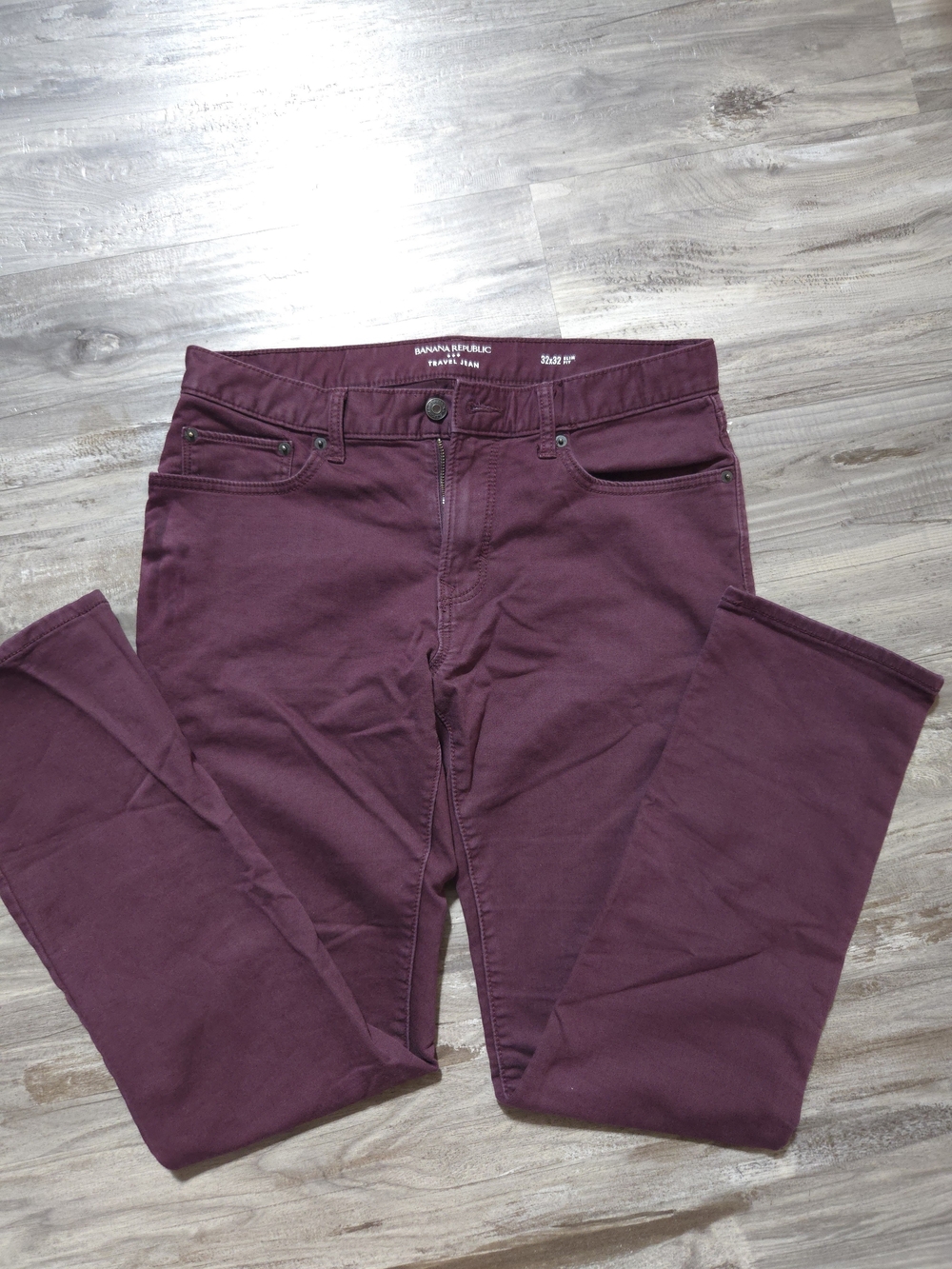 Banana Republic Men's Slim Stretch Jeans in Burgundy 32x32